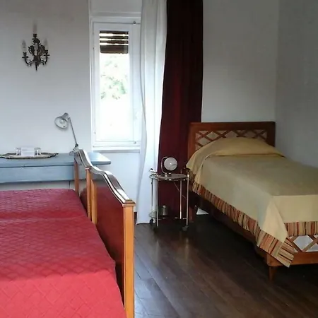 Stanza Di 'nonna Giovanna' Homestay